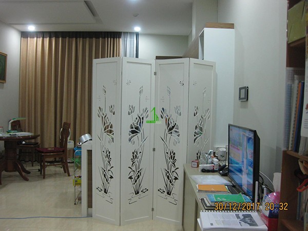 binh phong nhua ngan phong dep