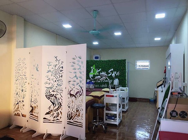 binh phong nhua spa tiem nail